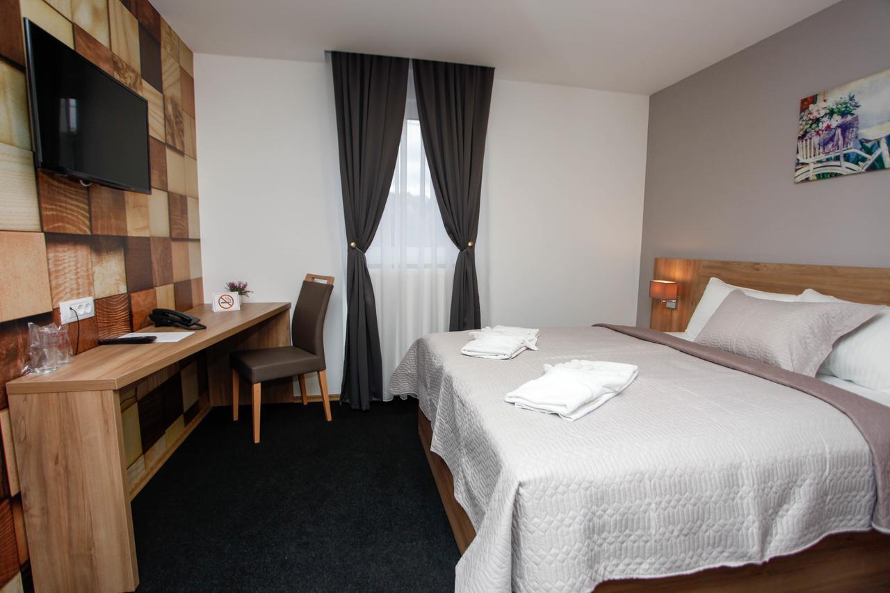 Hotel Kakanj Bagian luar foto